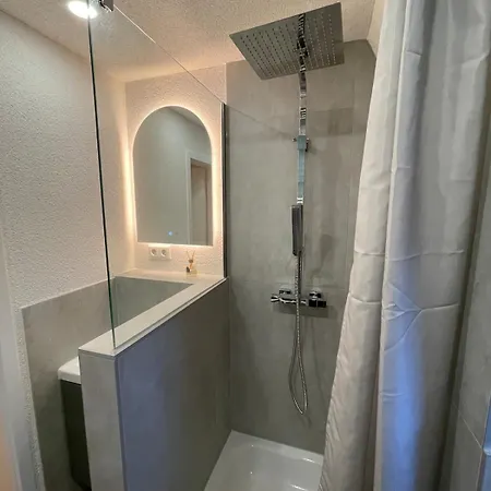 Giebelglueck - 3 Zimmer, Direkt An Der Uniklinik, 2 Schlafzimmer, 4 Gaeste, Wlan 公寓 维尔茨堡