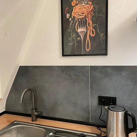 Giebelglueck - 3 Zimmer, Direkt An Der Uniklinik, 2 Schlafzimmer, 4 Gaeste, Wlan
