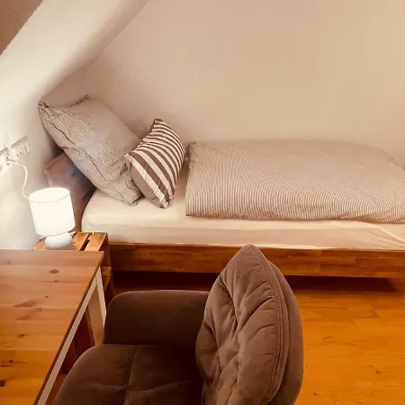 Giebelglueck - 3 Zimmer, Direkt An Der Uniklinik, 2 Schlafzimmer, 4 Gaeste, Wlan