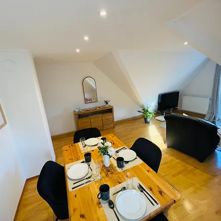 Giebelglueck - 3 Zimmer, Direkt An Der Uniklinik, 2 Schlafzimmer, 4 Gaeste, Wlan Βίρτσμπουργκ
