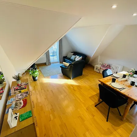 Giebelglueck - 3 Zimmer, Direkt An Der Uniklinik, 2 Schlafzimmer, 4 Gaeste, Wlan Βίρτσμπουργκ
